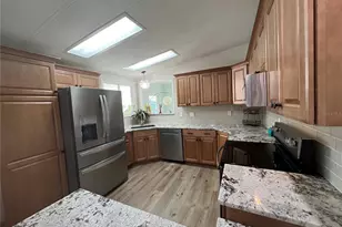 2038 Maui Dr, Holiday, FL 34691 - Photo 7