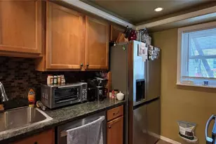 2117 Lakewood Club Dr S, Saint Petersburg, FL 33712 - Photo 5