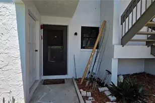 2117 Lakewood Club Dr S, Saint Petersburg, FL 33712 - Photo 3