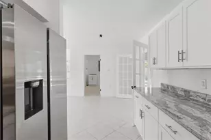 721 Bayshore Dr, Tarpon Springs, FL 34689 - Photo 19