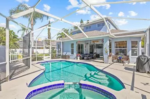 460 Denise St, Tarpon Springs, FL 34689 - Photo 3
