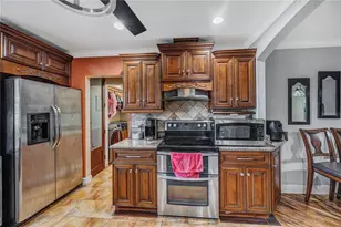4953 Pennsbury Dr, Tampa, FL 33624 - Photo 13