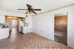 4715 Bay St NE, Saint Petersburg, FL 33703 - Photo 9
