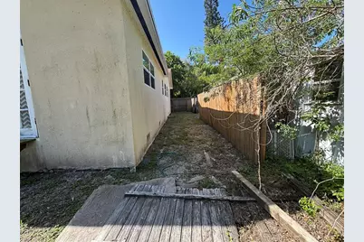 4327 43rd Avenue N, Saint Petersburg, FL 33714 - Photo 3
