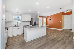 2921 Dupont St S, Gulfport, FL 33707 - Photo 23