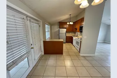 9213 Maybury Court, Tampa, FL 33615 - Photo 5