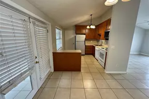 9213 Maybury Ct, Tampa, FL 33615 - Photo 5