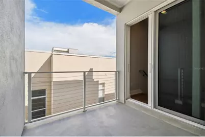 370 6th Street S, Saint Petersburg, FL 33701 - Photo 25