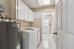 300 Driftwood Dr W, Palm Harbor, FL 34683 - Photo 37