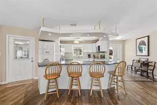 300 Driftwood Dr W, Palm Harbor, FL 34683 - Photo 21