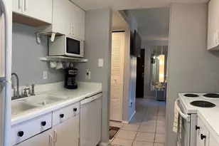4215 E Bay Dr, Clearwater, FL 33764 - Photo 23