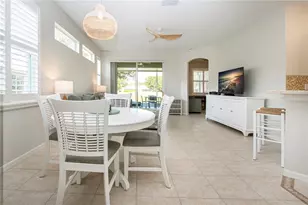 1205 Huntington Greens Dr, Sun City Center, FL 33573 - Photo 9