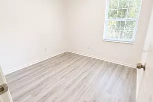 8305 N Marks St, Tampa, FL 33604 - Photo 9