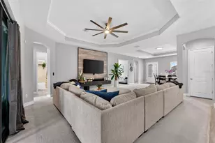 3925 Salida Del Sol Dr, Sun City Center, FL 33573 - Photo 5