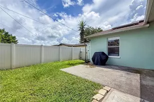 29708 69th St N, Clearwater, FL 33761 - Photo 7
