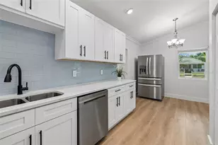 2216 12th Ave W, Bradenton, FL 34205 - Photo 11