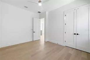 221 43rd Ave N, Saint Petersburg, FL 33703 - Photo 33