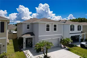 32628 Abby Lax Ln, Wesley Chapel, FL 33543 - Photo 3