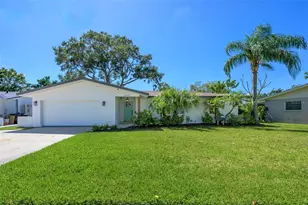 5700 Bayou Grande Blvd NE, Saint Petersburg, FL 33703 - Photo 1