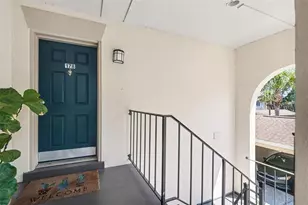 10346 Carrollwood Ln, Tampa, FL 33618 - Photo 3
