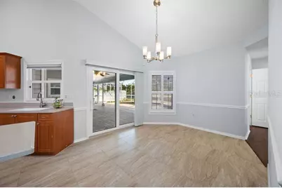 5321 Gardens Dr, Sarasota, FL 34243 - Photo 9