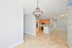 12206 Citrus Leaf Dr, Gibsonton, FL 33534 - Photo 13