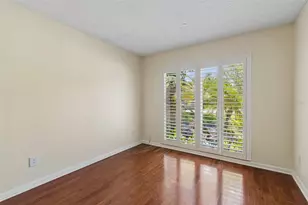 3319 Cheviot Dr, Tampa, FL 33618 - Photo 15