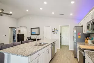 12100 Stone Pine St, Riverview, FL 33569 - Photo 11