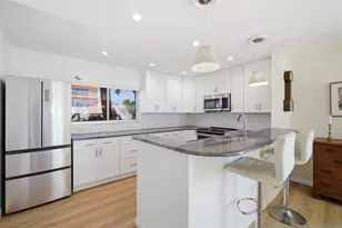 7400 Sunshine Skyway Ln S, Saint Petersburg, FL 33711 - Photo 5