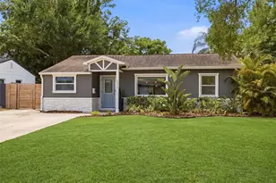 232 42nd Ave NE, Saint Petersburg, FL 33703 - Photo 1