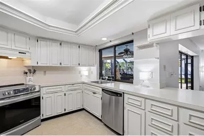 2952 Hadleigh Ct, Clearwater, FL 33761 - Photo 9