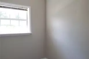 2403 Durham St, Tampa, FL 33605 - Photo 9
