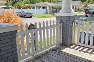 2403 Durham St, Tampa, FL 33605 - Photo 3