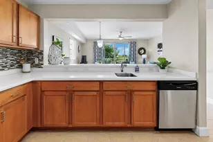 3202 Mangrove Point Dr, Ruskin, FL 33570 - Photo 27