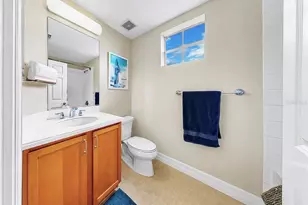 3202 Mangrove Point Dr, Ruskin, FL 33570 - Photo 43