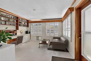 1610 Valencia Dr W, Largo, FL 33778 - Photo 5