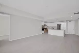 400 Central Ave, Saint Petersburg, FL 33701 - Photo 11