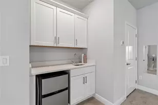 213 S Albany Ave, Tampa, FL 33606 - Photo 21