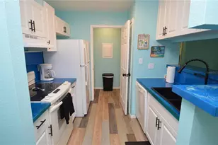 1400 Gandy Blvd N, Saint Petersburg, FL 33702 - Photo 7