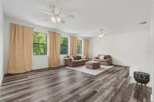 3220 Majestic View Dr, Lutz, FL 33558 - Photo 23