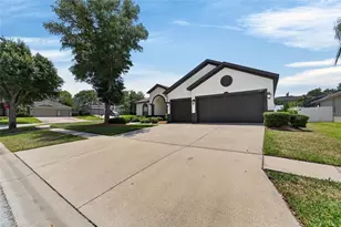 2309 Silver Trumpet Ct, Valrico, FL 33594 - Photo 5