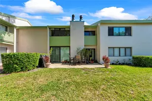 4114 Pinelake Ln, Tampa, FL 33618 - Photo 19