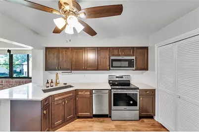 4114 Pinelake Lane #202, Tampa, FL 33618 - Photo 9