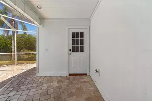 2540 Lake Ellen Cir, Tampa, FL 33618 - Photo 29