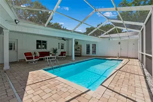 2540 Lake Ellen Cir, Tampa, FL 33618 - Photo 17