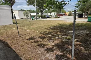 5206 7th St, Zephyrhills, FL 33542 - Photo 7
