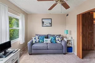 6400 46th Ave N, Kenneth City, FL 33709 - Photo 21