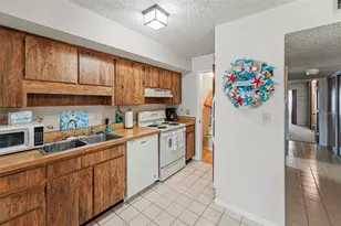 6400 46th Ave N, Kenneth City, FL 33709 - Photo 11