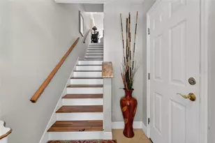 394 Madeira Cir, Saint Petersburg, FL 33715 - Photo 47