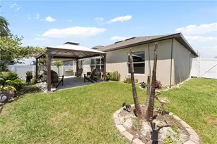 36548 Garden Wall Wy, Zephyrhills, FL 33541 - Photo 23